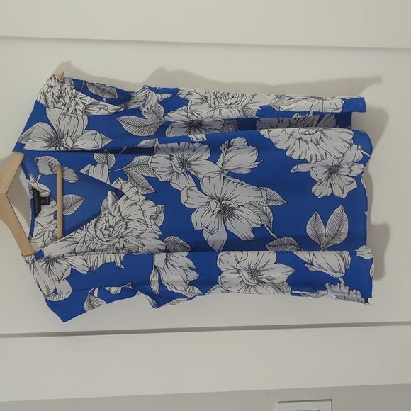 Floral chiffon top - Picture 1 of 4